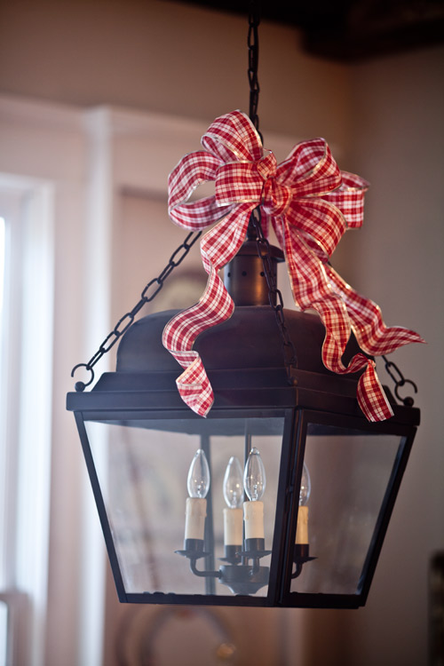 lantern-with-bow