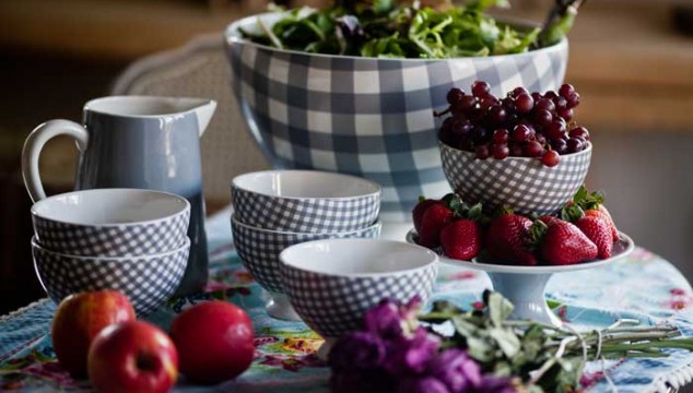 gray-dishes