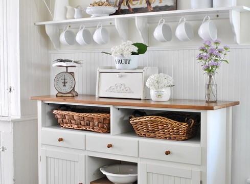 Farmhouse-Kitchen-Sideboard